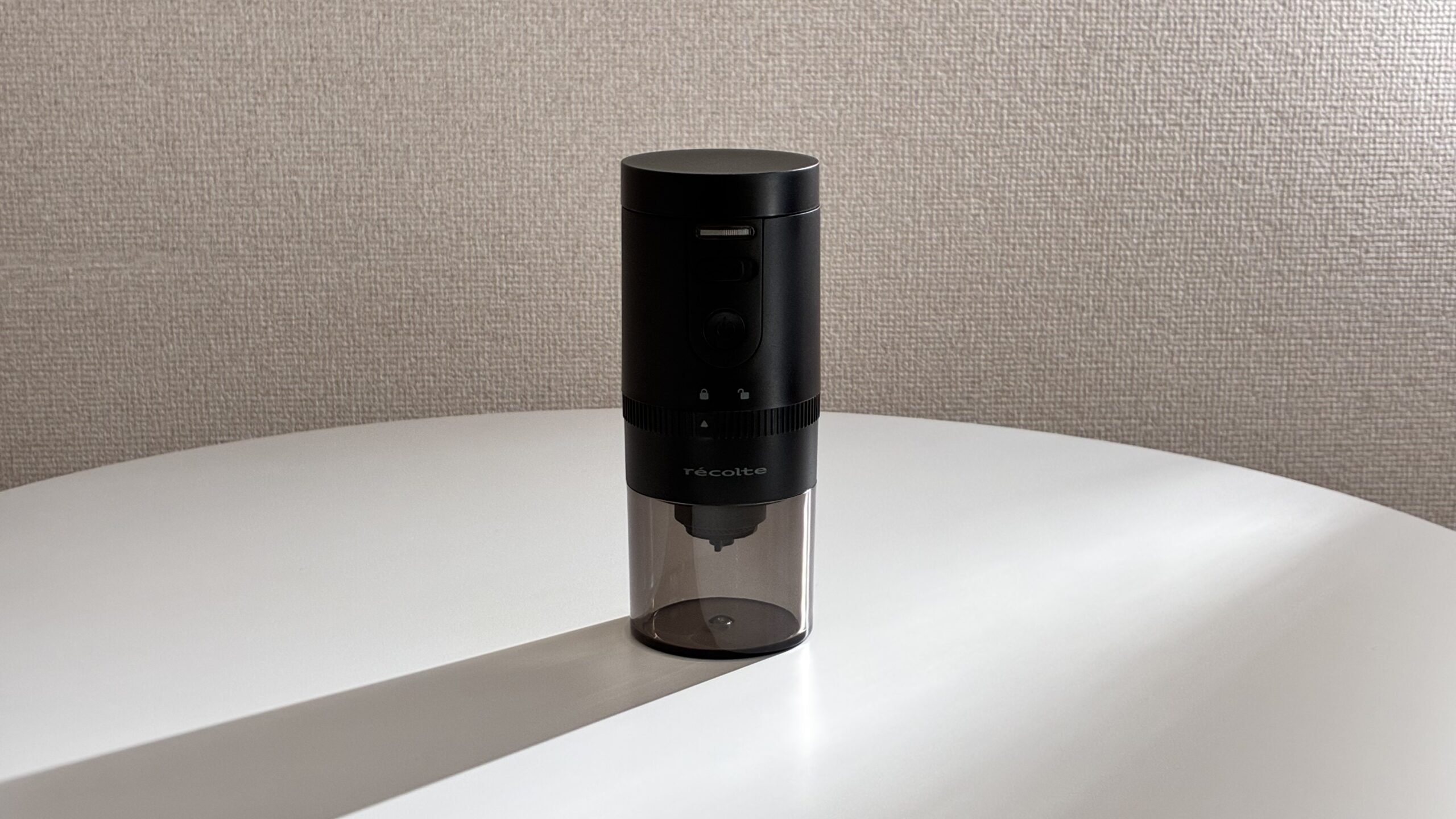 【初心者にもおすすめ】電動式のコードレスコーヒーミルで朝活がさらに快適に