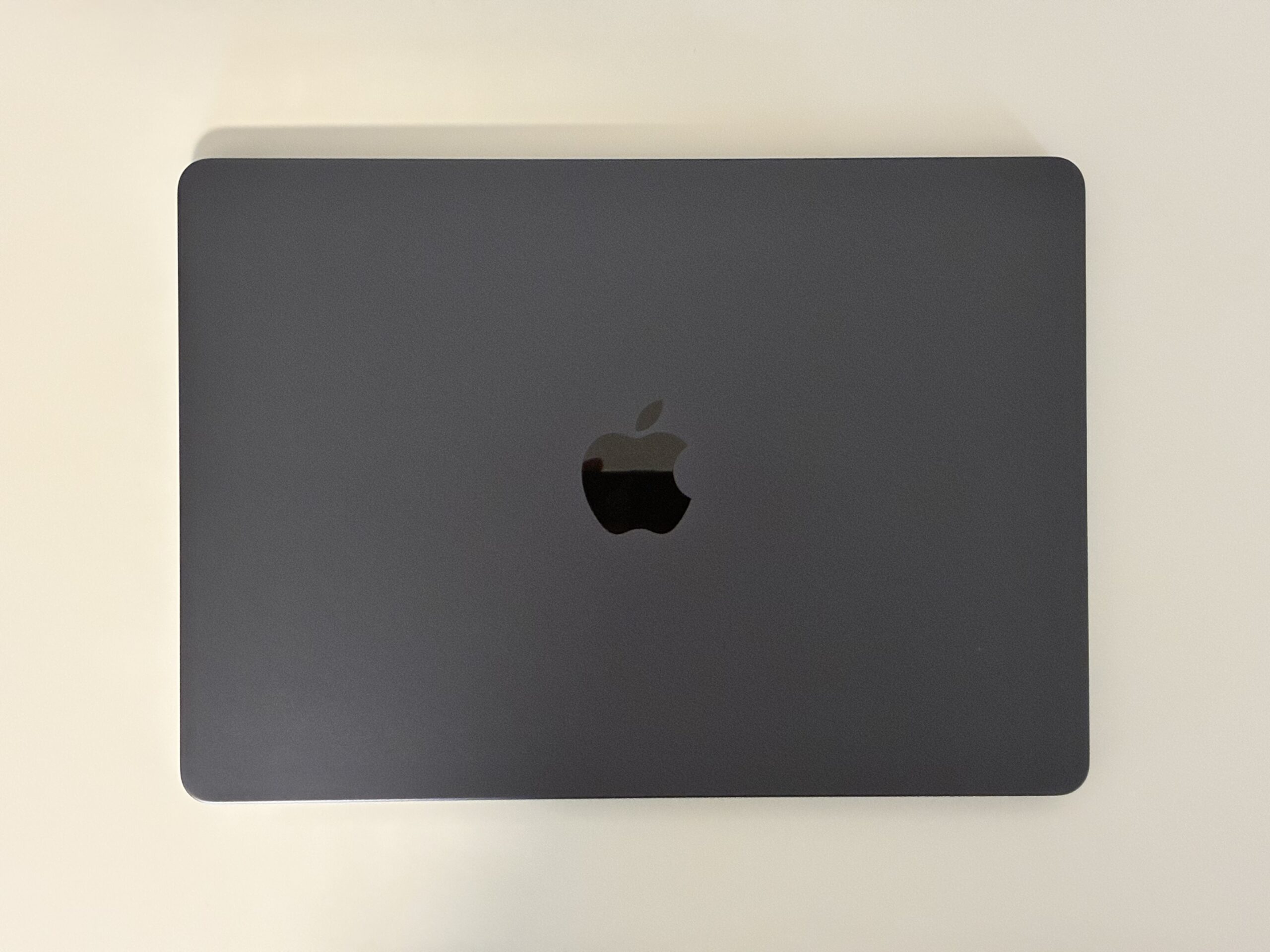 8年使ったMacBook Proを、MacBook Airに買い替えました